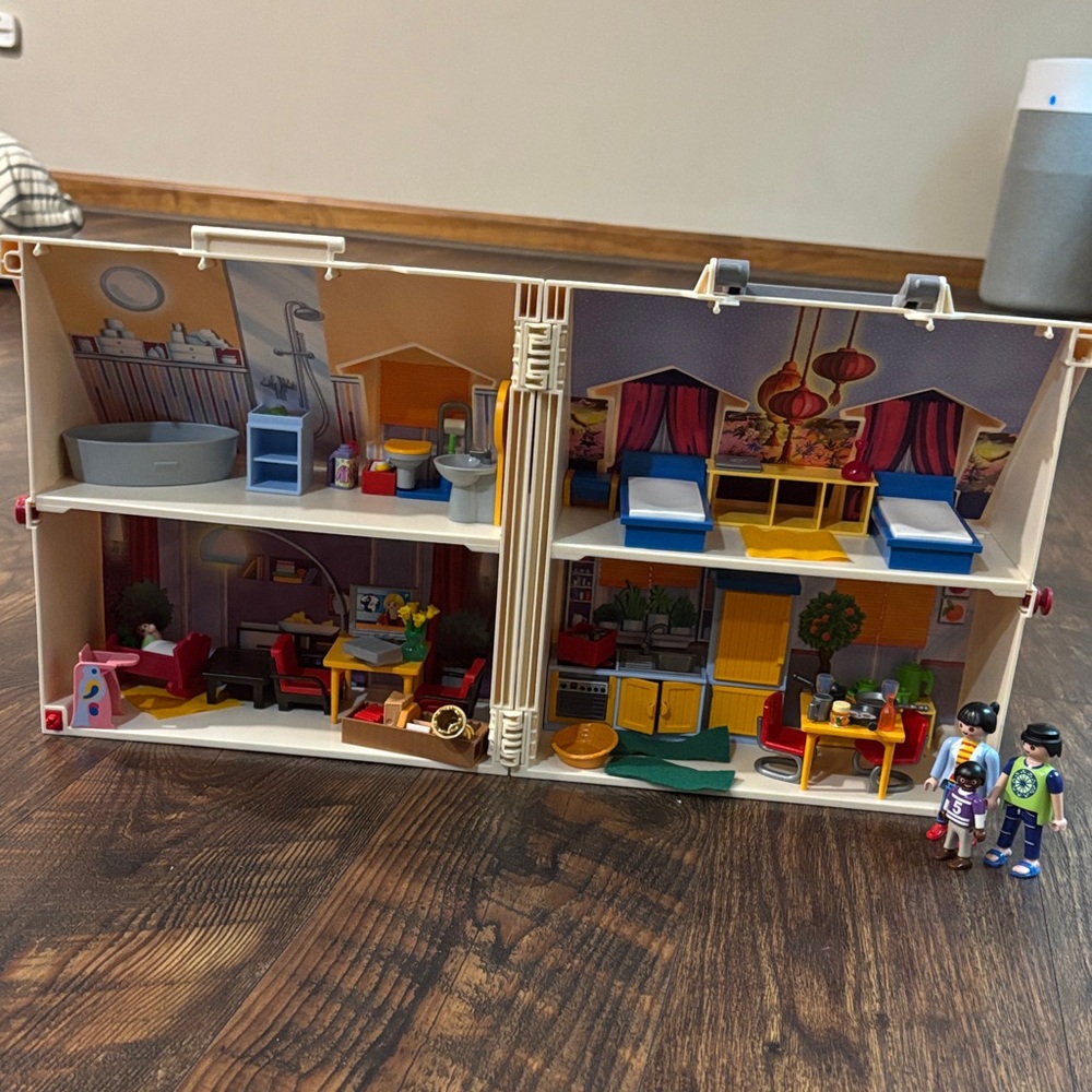 Playmobil house with accessories